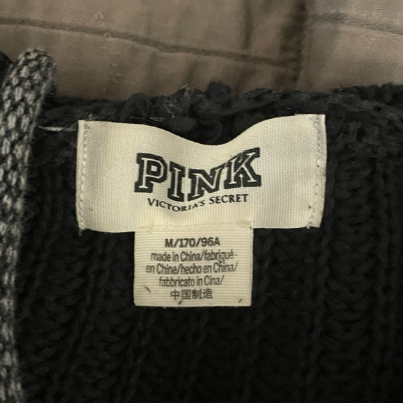 Pink crop hoodie - Picture 2 of 3